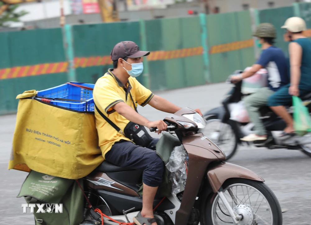 Nhờ làm giao hàng dịp cận Tết sinh viên kiếm bộn tiền 2