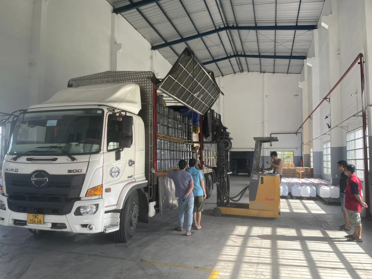 Giao Phát ship vận chuyển gửi hàng chành nhà xe Vĩnh Long đi Sơn La (1)