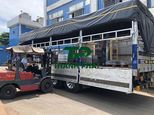 Gửi hàng vận chuyển Hà Nội giao phát ship Hải Dương chành nhà xe (2)