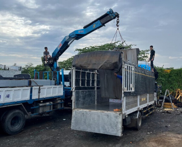 Gửi hàng vận chuyển Hồ Chí Minh giao phát ship Nha Trang Khánh Hòa Chành nhà xe (2)