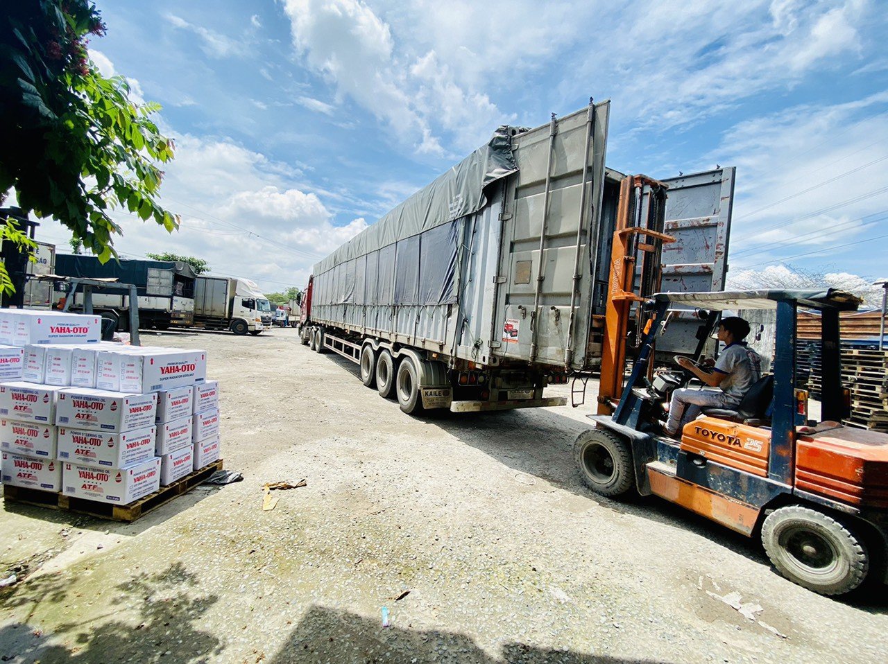 Gửi hàng vận chuyển Long Xuyên An Giang giao phát ship đi Hải Dương Chành nhà xe